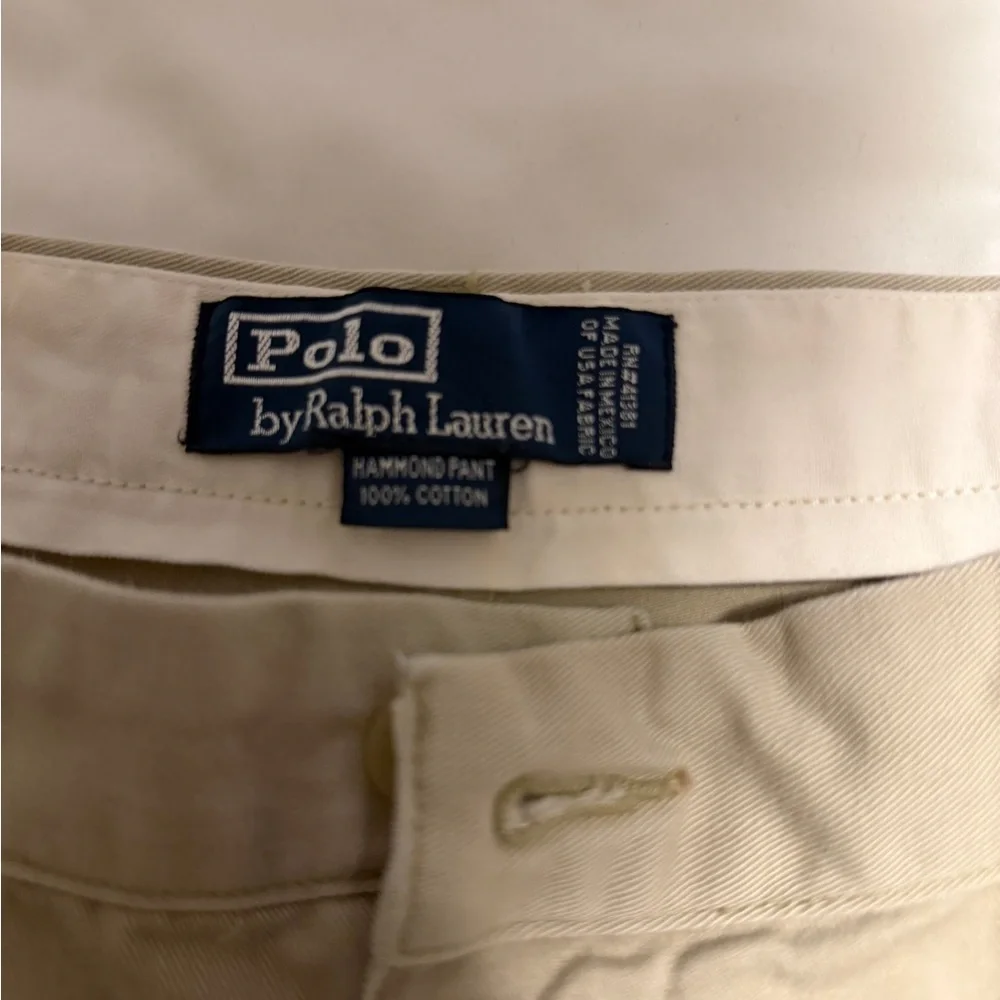 Ralph Lauren Men's pleated chinos in Khaki